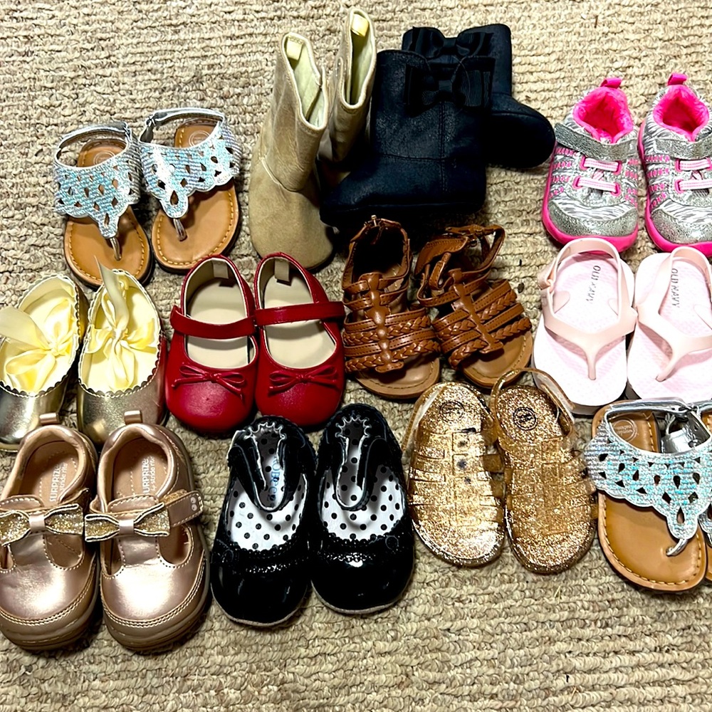 Lot bundles baby girl shoes size 3 robeez stride rite old navy wonder nation 💕